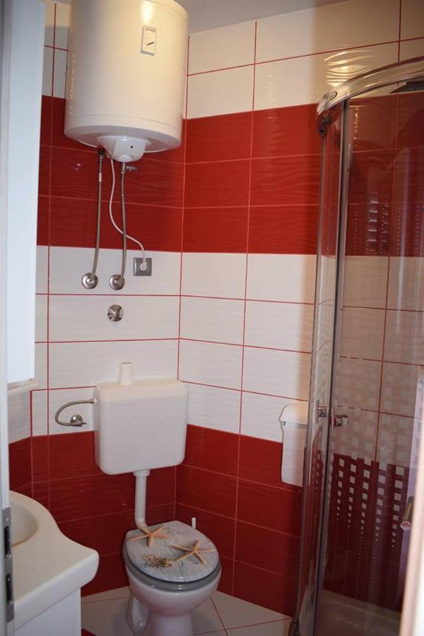 Apartmani Celjak Паг Екстериор снимка