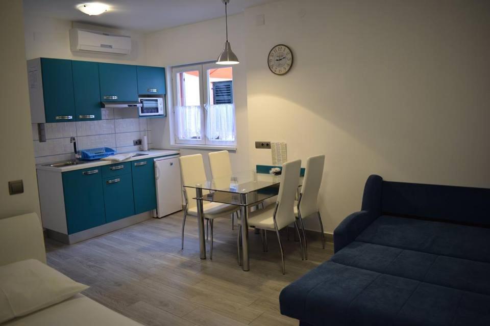 Apartmani Celjak Паг Екстериор снимка