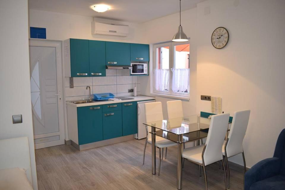 Apartmani Celjak Паг Екстериор снимка