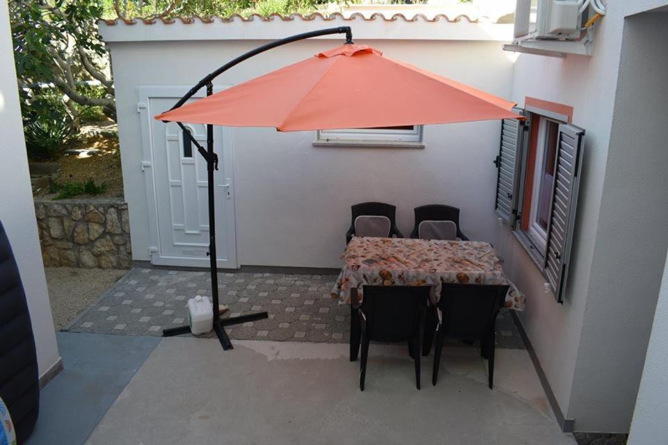 Apartmani Celjak Паг Екстериор снимка